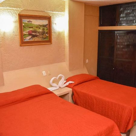 Hotel Gaby Inn Сіуатанехо Екстер'єр фото